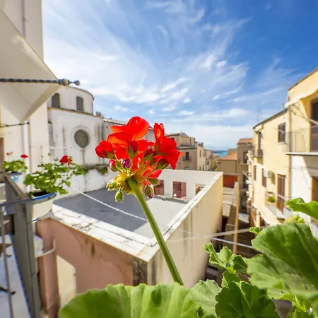 Πανσιόν In Blu Cefalù
