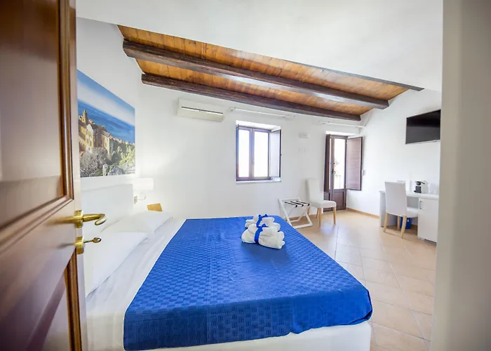 In Blu 4* צ'פאלו